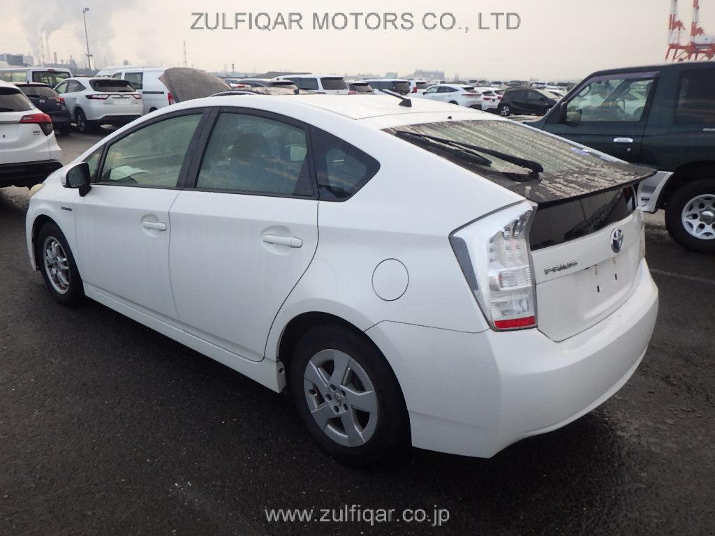 TOYOTA PRIUS 2011 Image 10