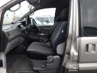 MITSUBISHI DELICA SPACE GEAR 1997 Image 11