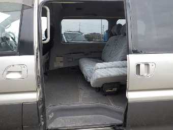 MITSUBISHI DELICA SPACE GEAR 1997 Image 12