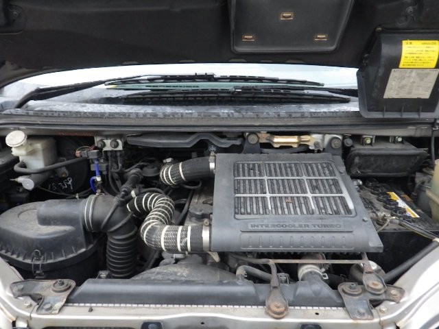 MITSUBISHI DELICA SPACE GEAR 1997 Image 35