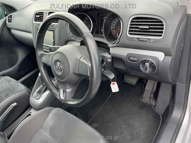 VOLKSWAGEN GOLF 2011 Image 3