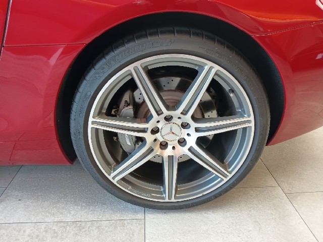 MERCEDES BENZ SLS AMG 2010 Image 32