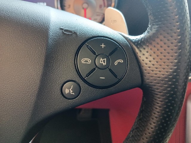 MERCEDES BENZ SLS AMG 2010 Image 38