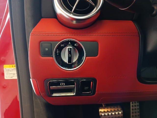 MERCEDES BENZ SLS AMG 2010 Image 39