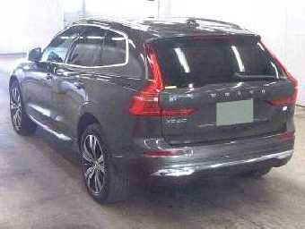 VOLVO XC60 2022 Image 2