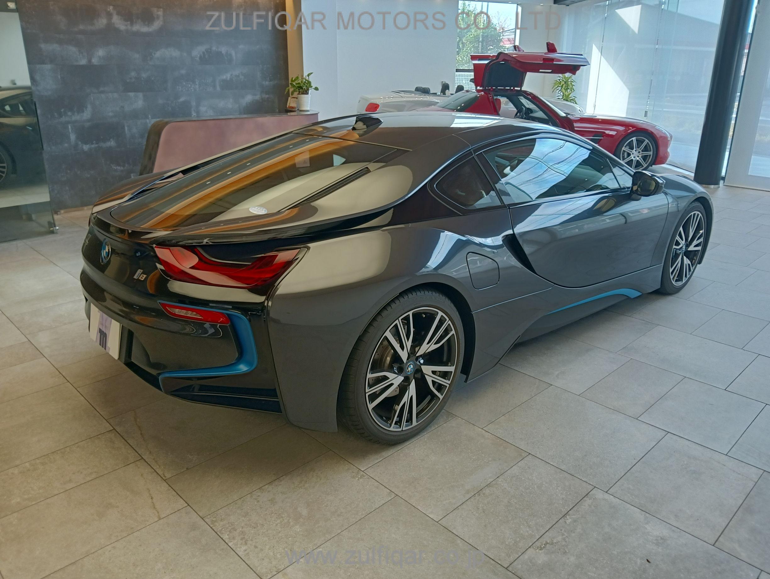 BMW i8 2015 Image 19