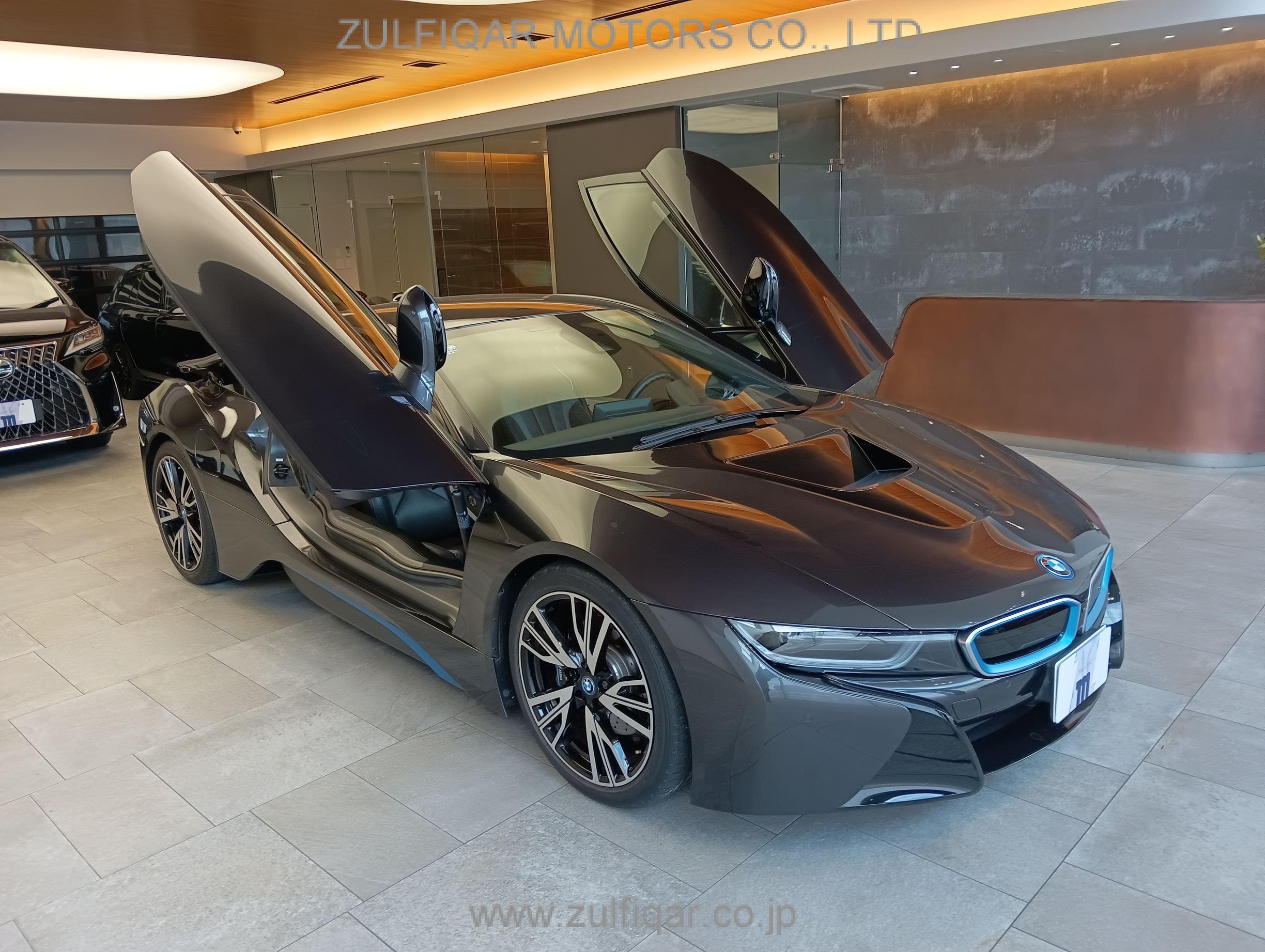 BMW i8 2015 Image 3