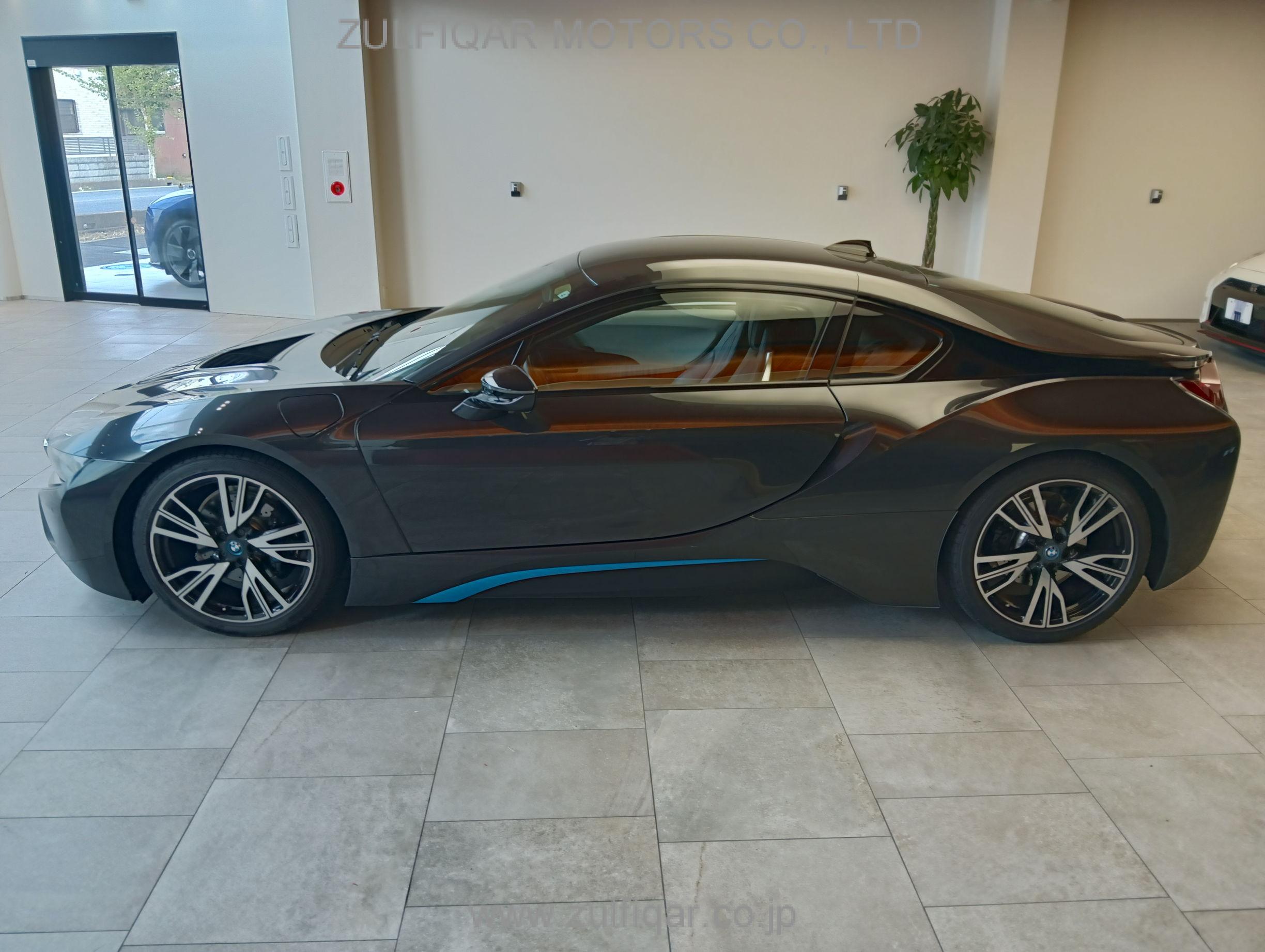 BMW i8 2015 Image 22