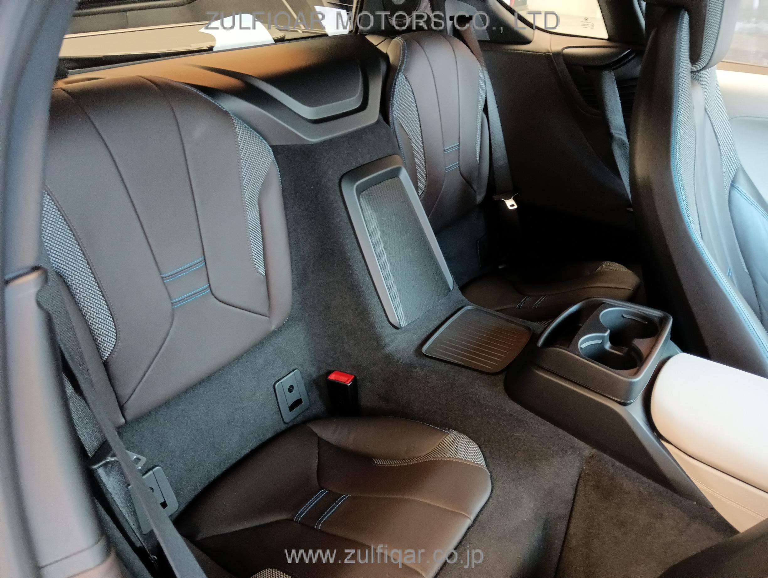 BMW i8 2015 Image 36