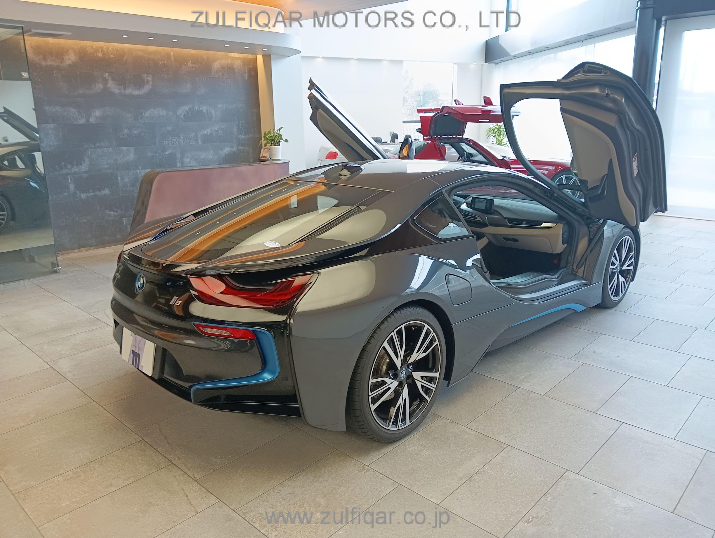 BMW i8 2015 Image 5