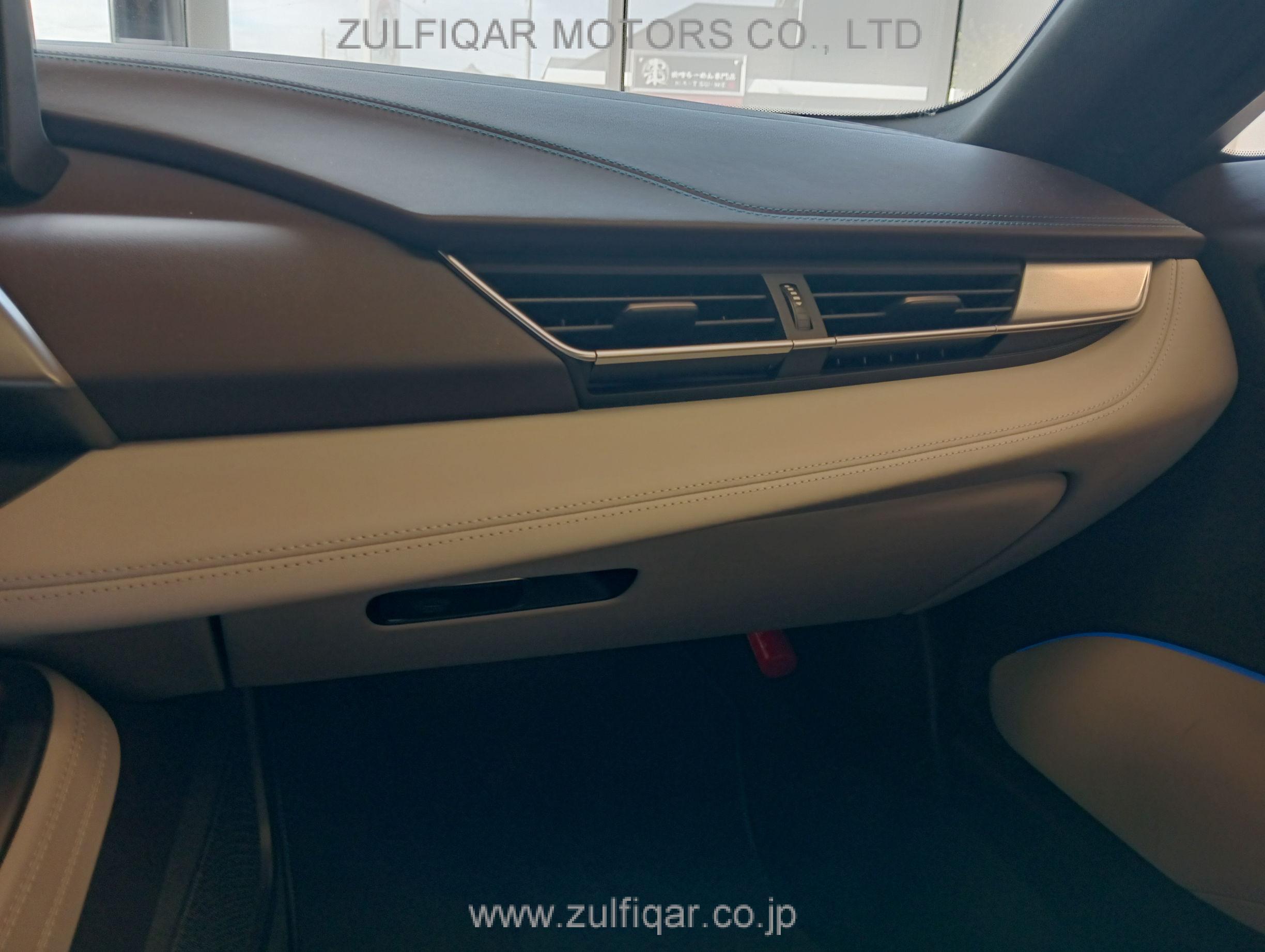 BMW i8 2015 Image 45