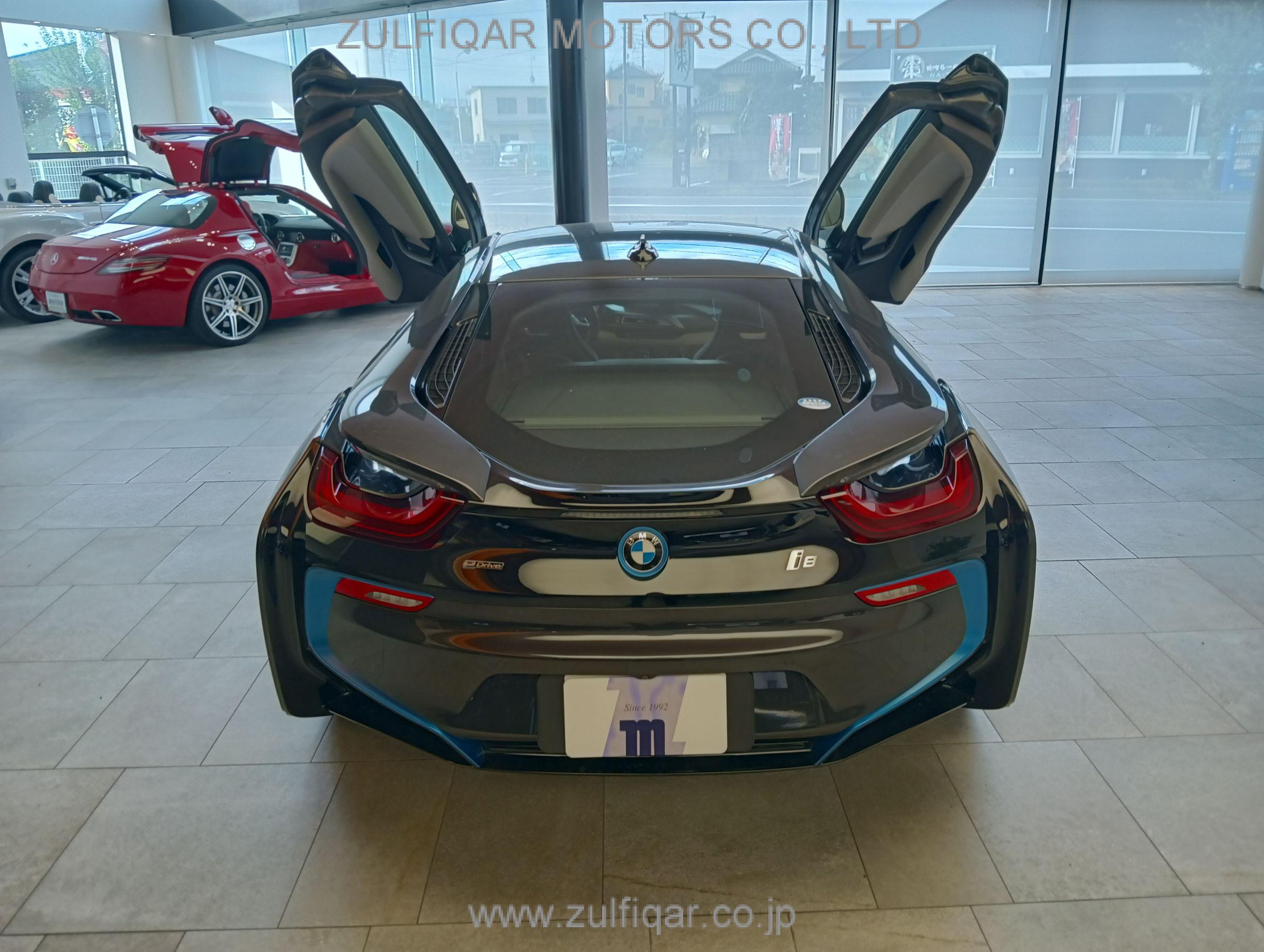 BMW i8 2015 Image 6