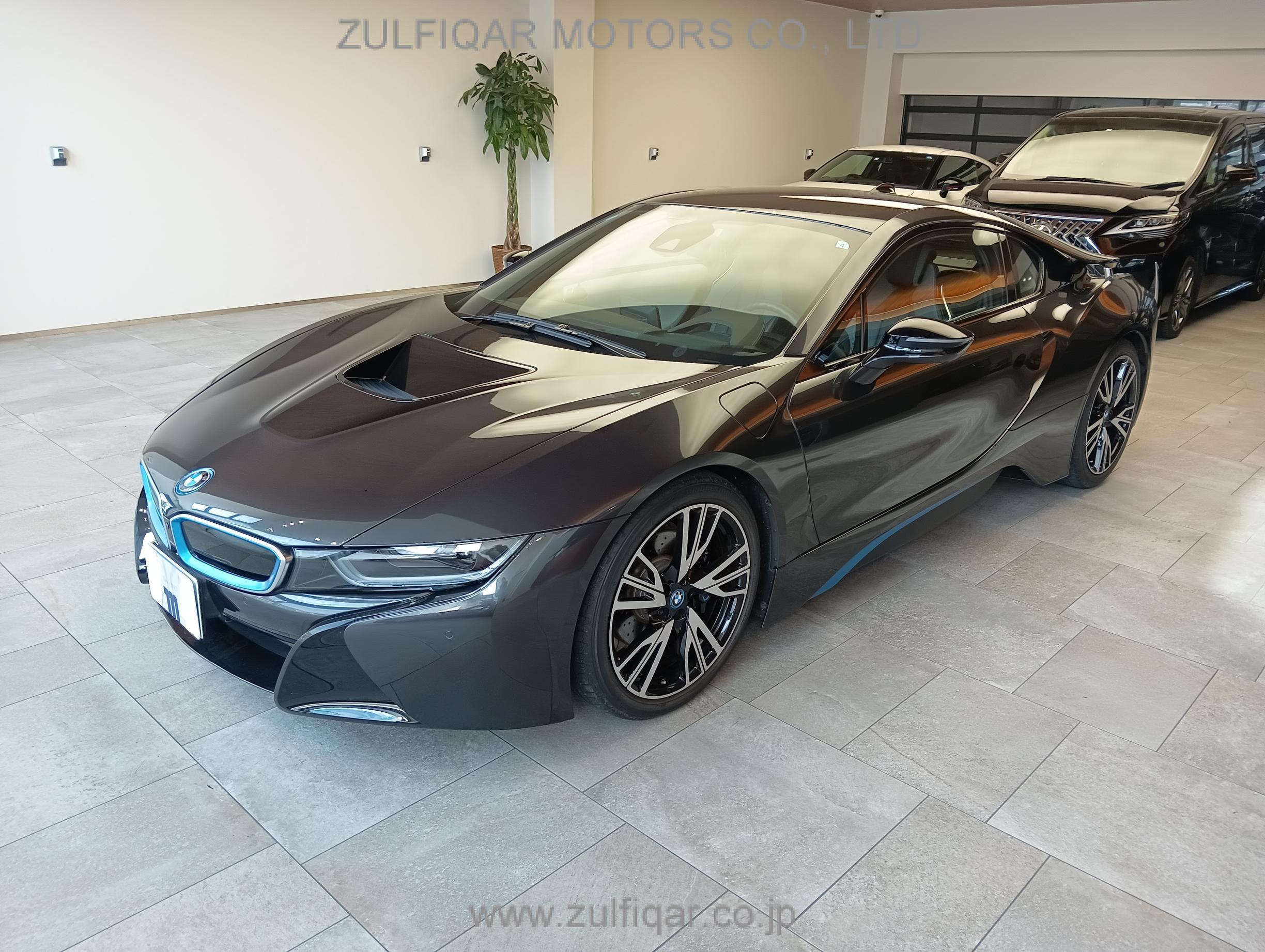 BMW i8 2015 Image 9