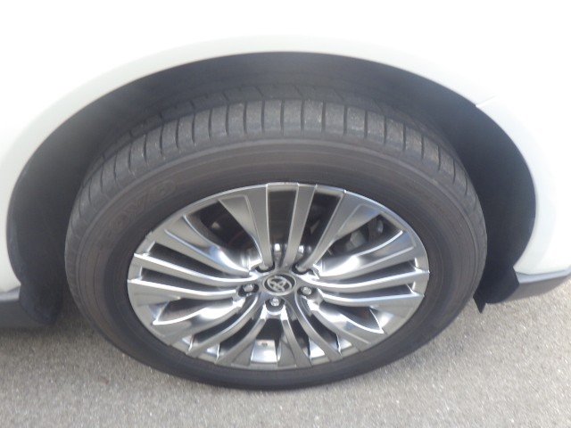 TOYOTA HARRIER 2020 Image 30