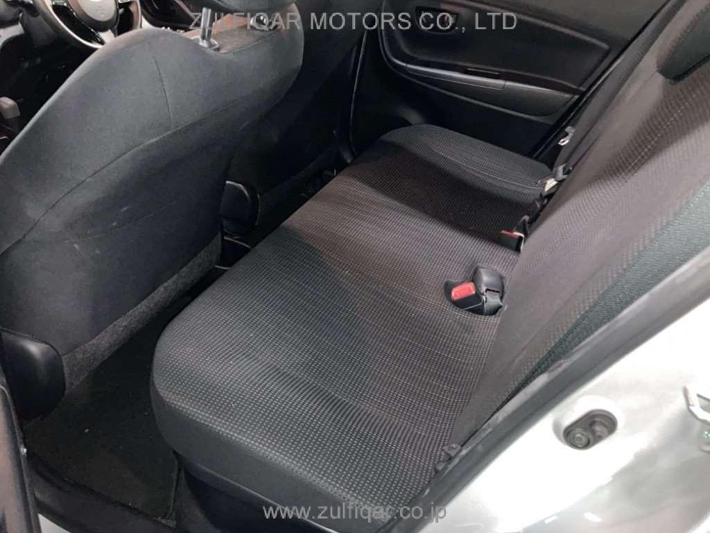 TOYOTA VITZ 2019 Image 12