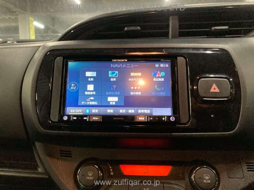 TOYOTA VITZ 2019 Image 9