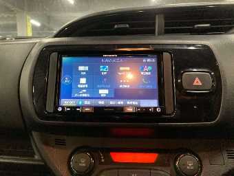 TOYOTA VITZ 2019 Image 9