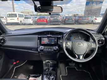 TOYOTA COROLLA AXIO 2016 Image 10