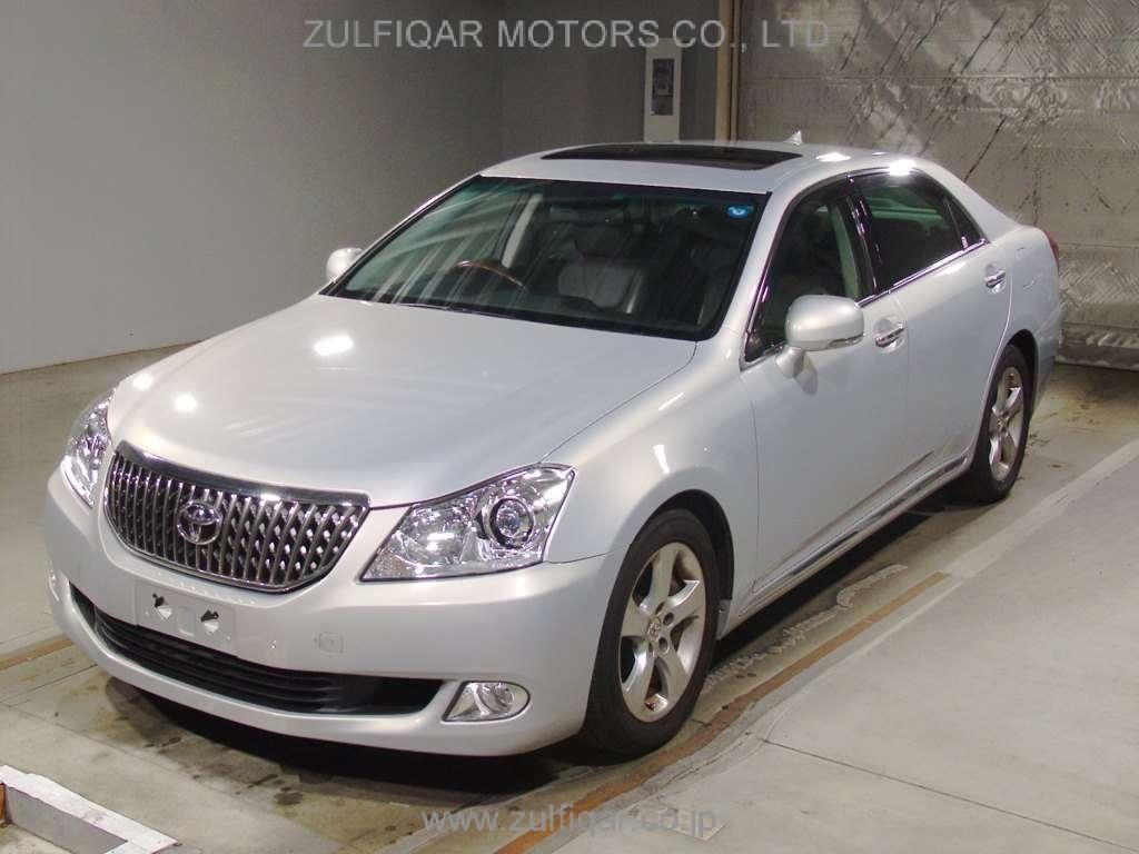 TOYOTA CROWN MAJESTA 2011 Image 1