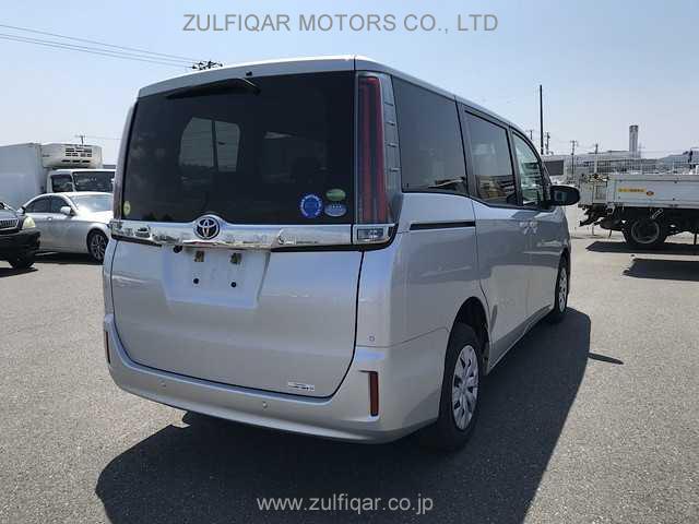 TOYOTA NOAH 2020 Image 20