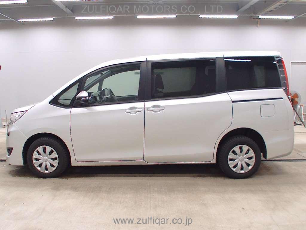 TOYOTA NOAH 2020 Image 4