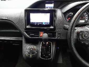 TOYOTA NOAH 2020 Image 9