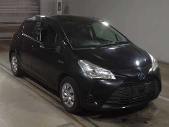 TOYOTA VITZ 2017 Image 3