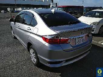 HONDA GRACE 2018 Image 2