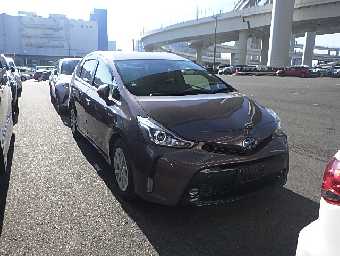 TOYOTA PRIUS ALPHA 2017 Image 2