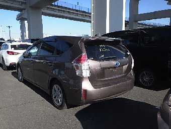 TOYOTA PRIUS ALPHA 2017 Image 3