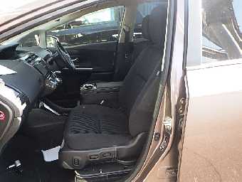 TOYOTA PRIUS ALPHA 2017 Image 11