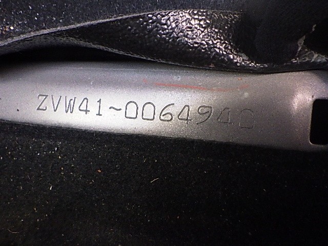 TOYOTA PRIUS ALPHA 2017 Image 38