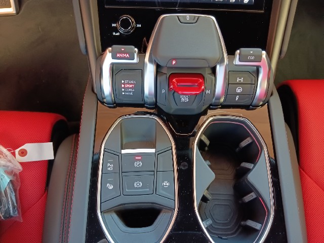 LAMBORGHINI URUS 2023 Image 51