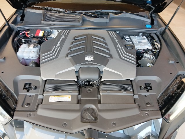LAMBORGHINI URUS 2023 Image 55
