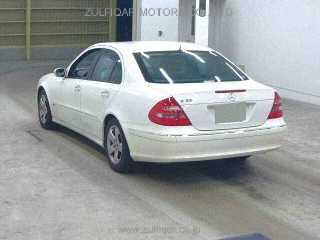 MERCEDES BENZ E CLASS 2005 Image 2