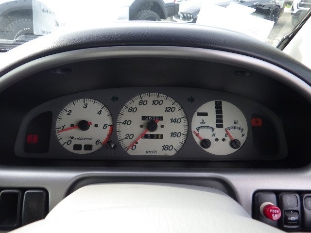 MAZDA BONGO FRIENDEE 2002 Image 21