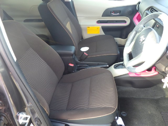 TOYOTA AQUA 2014 Image 20