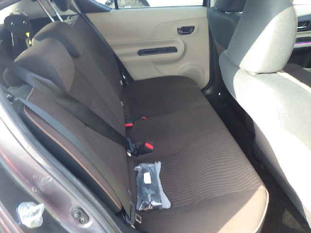 TOYOTA AQUA 2014 Image 23