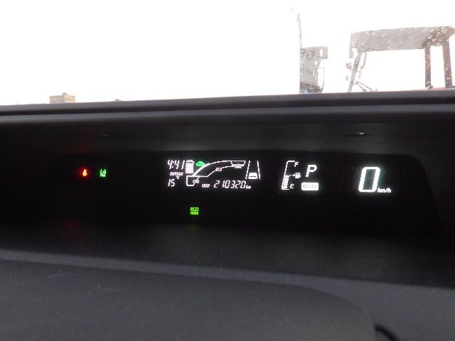 TOYOTA AQUA 2017 Image 24