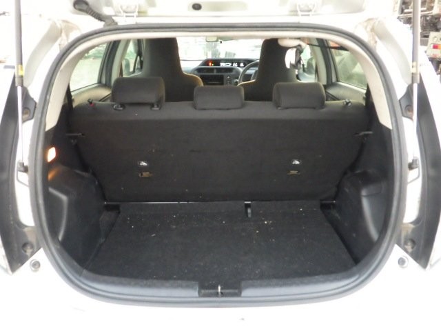 TOYOTA AQUA 2017 Image 28