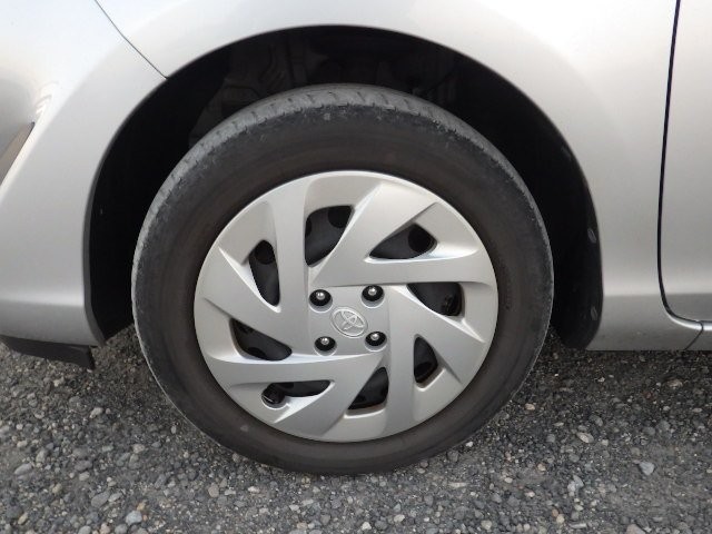 TOYOTA AQUA 2017 Image 35