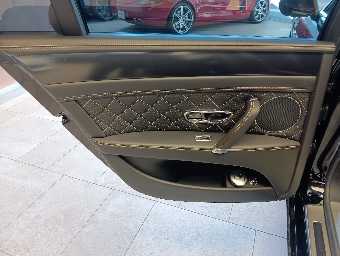 BENTLEY FLYING SPUR 2019 Image 25