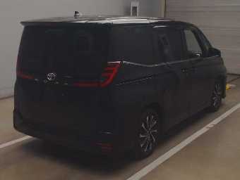 TOYOTA NOAH 2022 Image 2