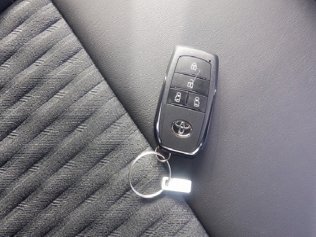 TOYOTA NOAH 2022 Image 25