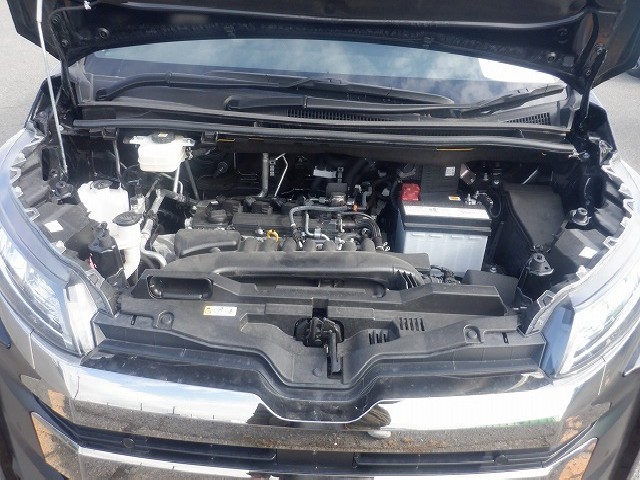 TOYOTA NOAH 2022 Image 30