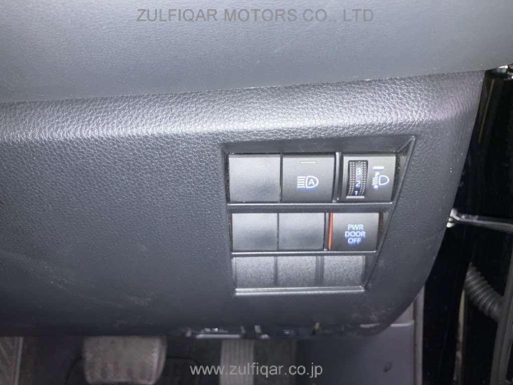 TOYOTA NOAH 2022 Image 7