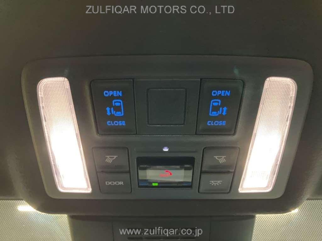 TOYOTA NOAH 2022 Image 8