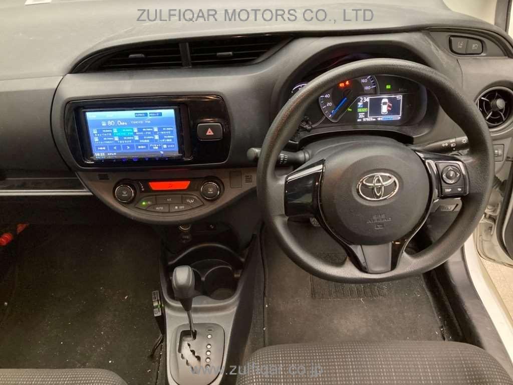 TOYOTA VITZ 2019 Image 6