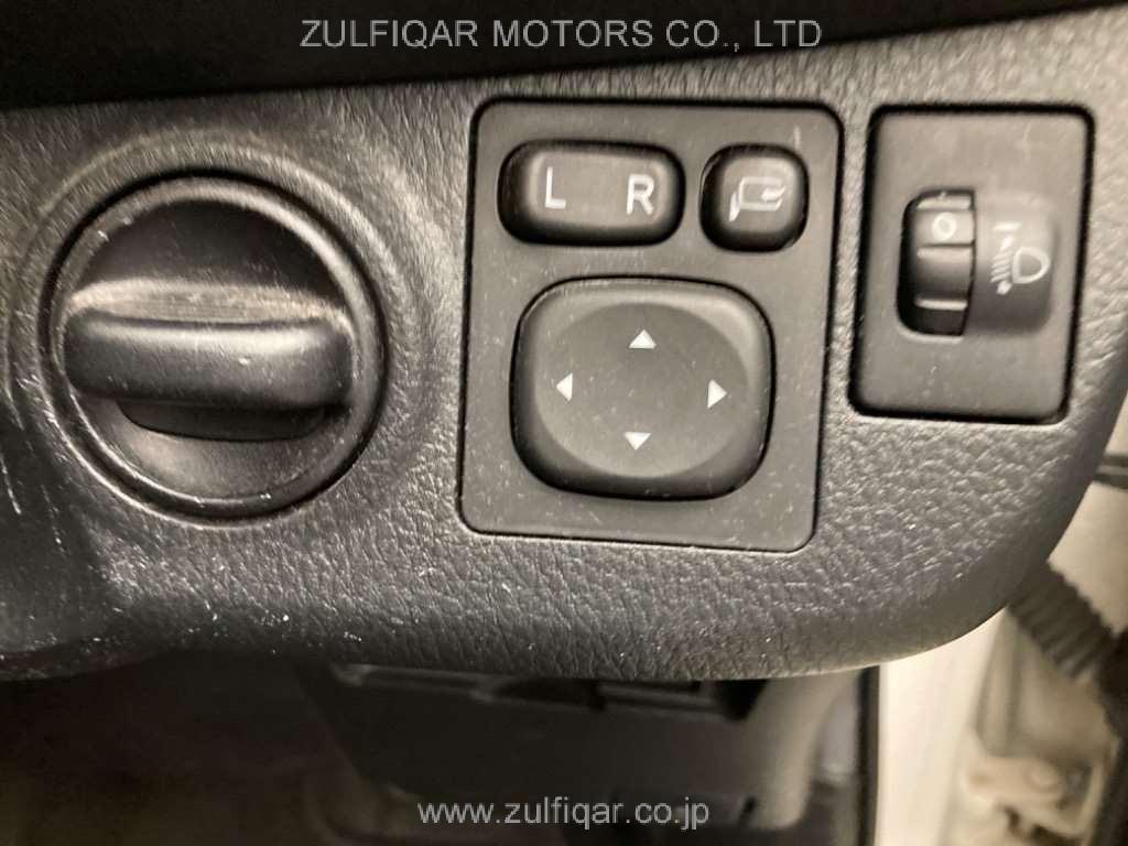 TOYOTA VITZ 2019 Image 7