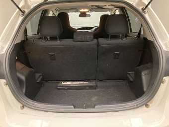 TOYOTA VITZ 2019 Image 9